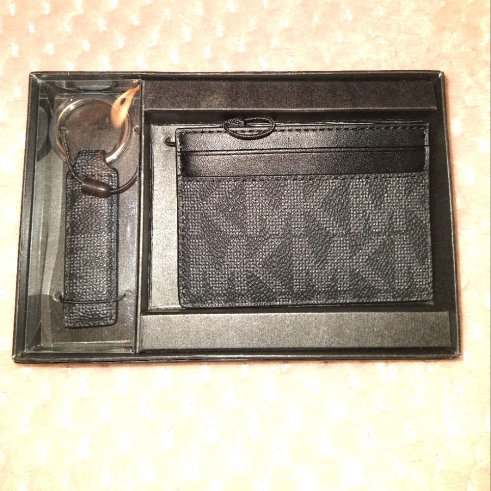 Michael Kors card holder and key fob set NIB